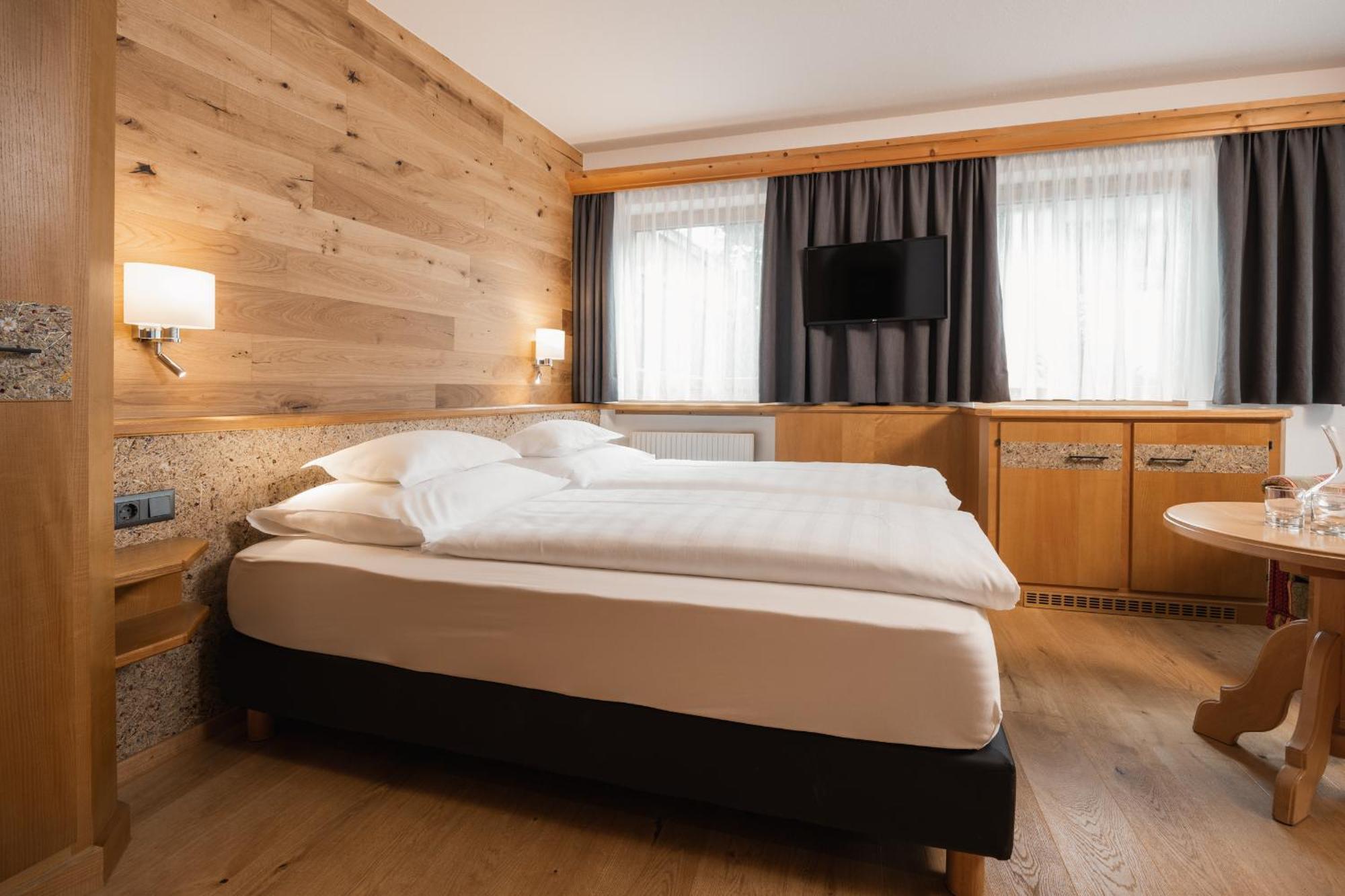 Jochum Hotel Garni Fiss Habitación foto